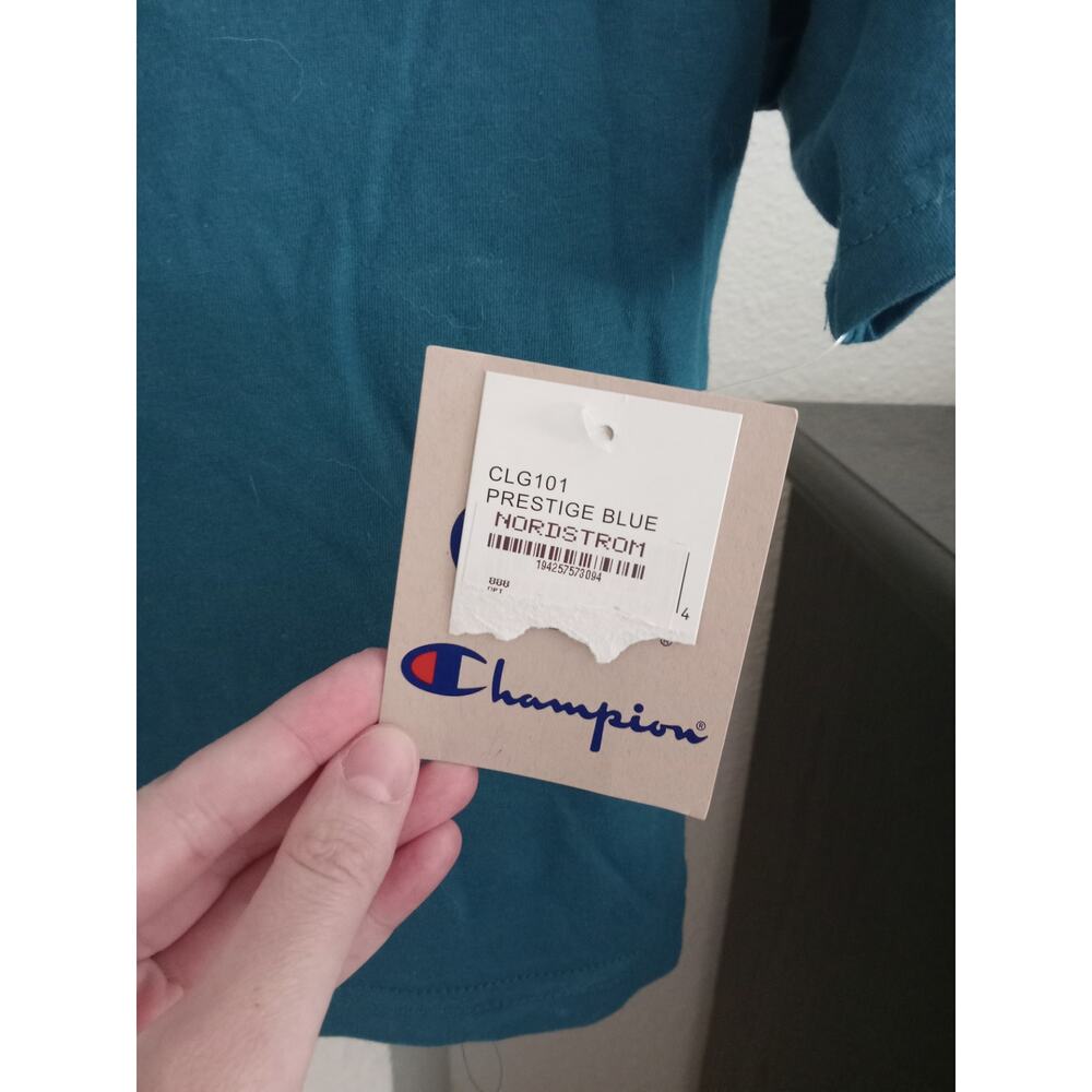 NWT Champion Cropped Heritage Tee in Prestige Blue Size Medium - Picture 6 of 8